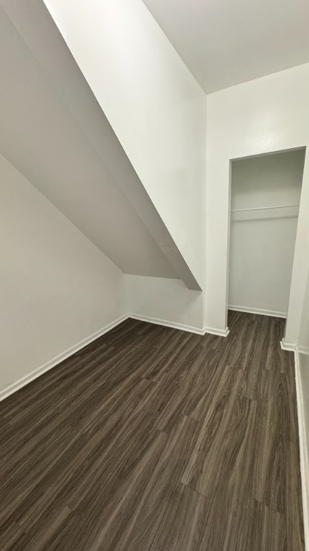 Building Photo - 1818 N Kedvale Ave