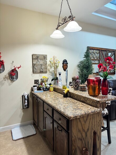 Kitchen Island - 269 Salinas Ave