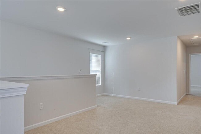 Building Photo - 1412 Deer Hollow Run