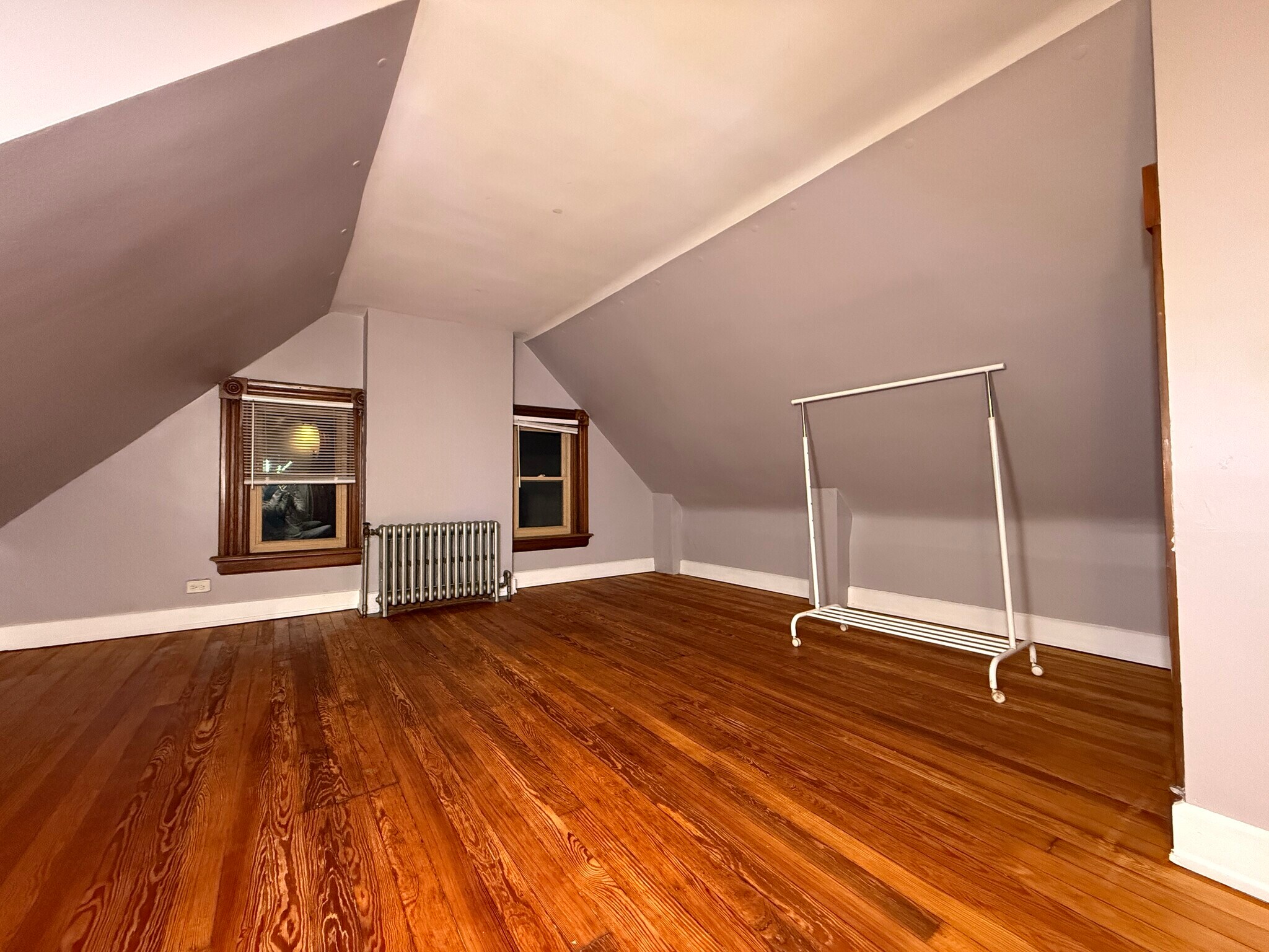 Building Photo - 133 Parker St