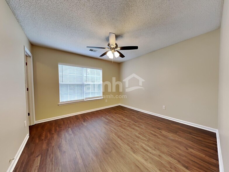 Building Photo - 96 Blue Jasmine Ln