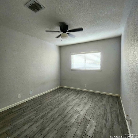 Building Photo - 10539 Country Flower