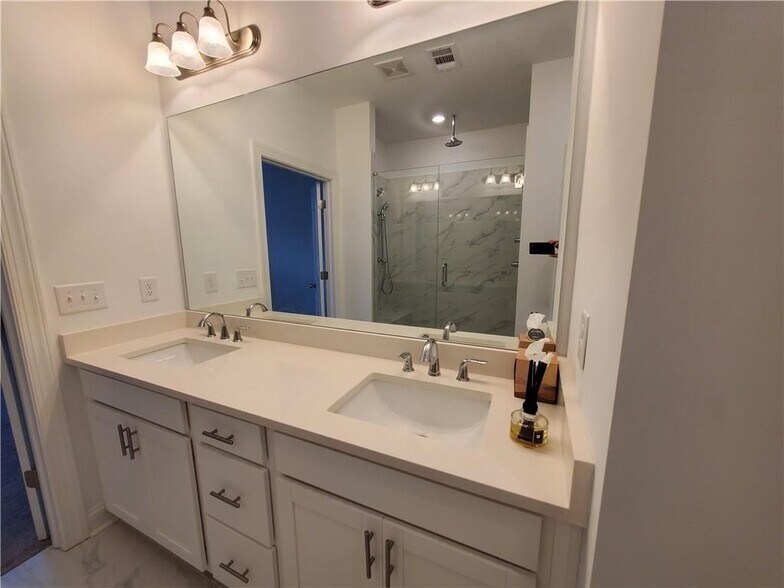 Building Photo - 3220 Bennett Crk Ln