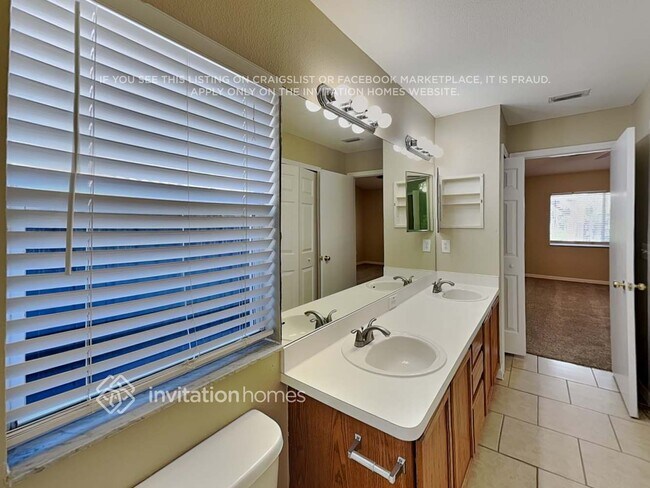 Building Photo - 11721 Brenford Crest Dr