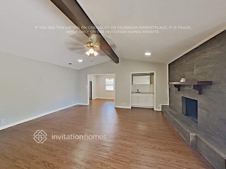Building Photo - 1349 Glenhill Ln