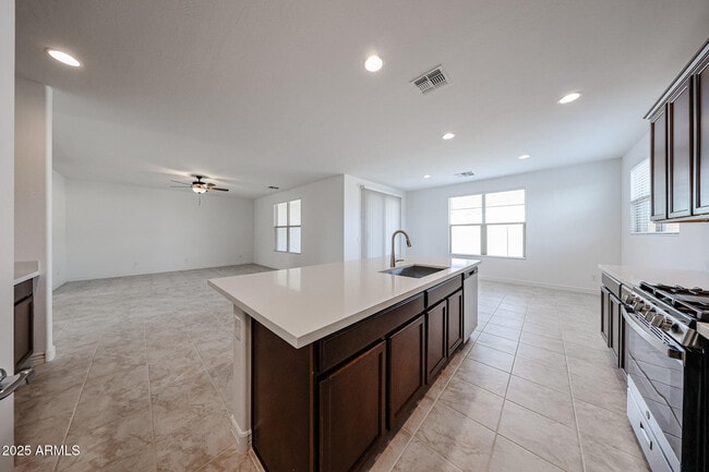 Building Photo - 25128 N 171st Ave