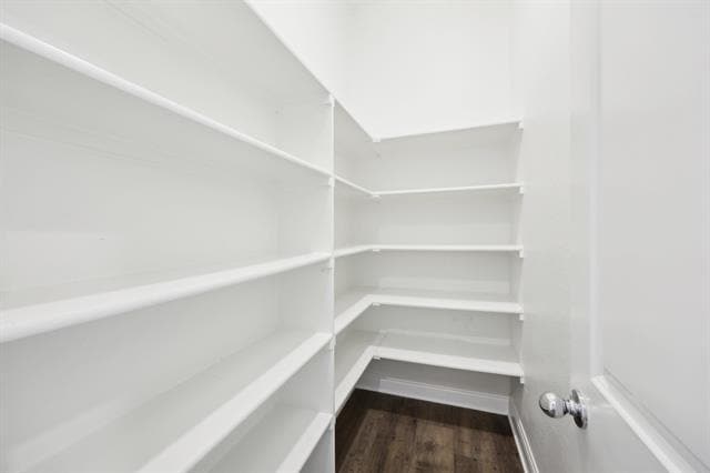 Building Photo - 4101 Hawthorn Dr