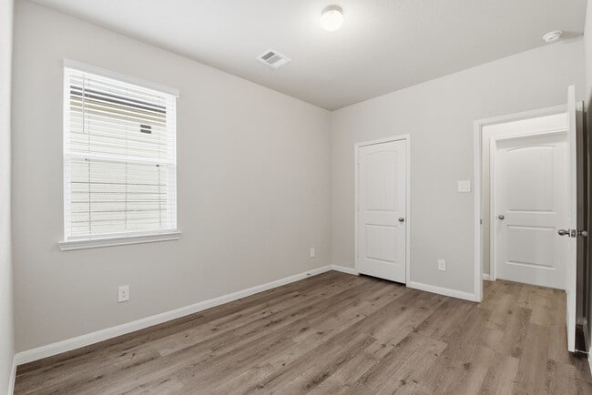 Building Photo - 2914 Lawrence Pk Ct