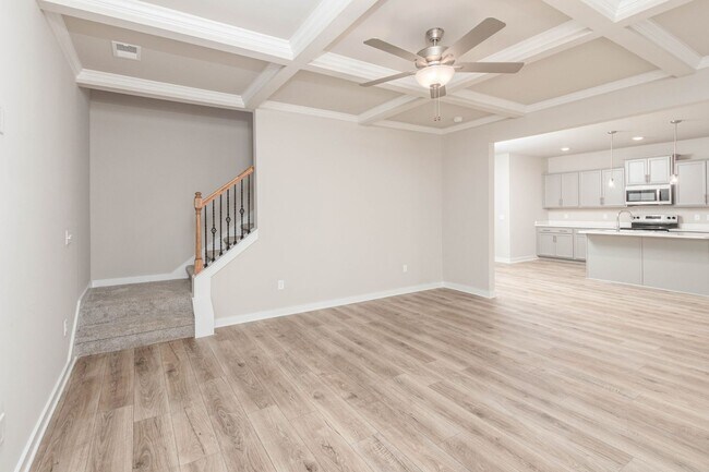 Building Photo - Beautiful 5 Bedroom, 2.5 Bath New Construc...