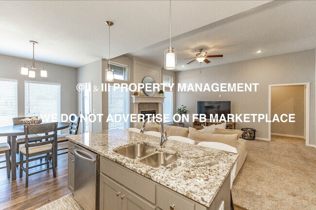 Building Photo - 12566 S Canyon Dr