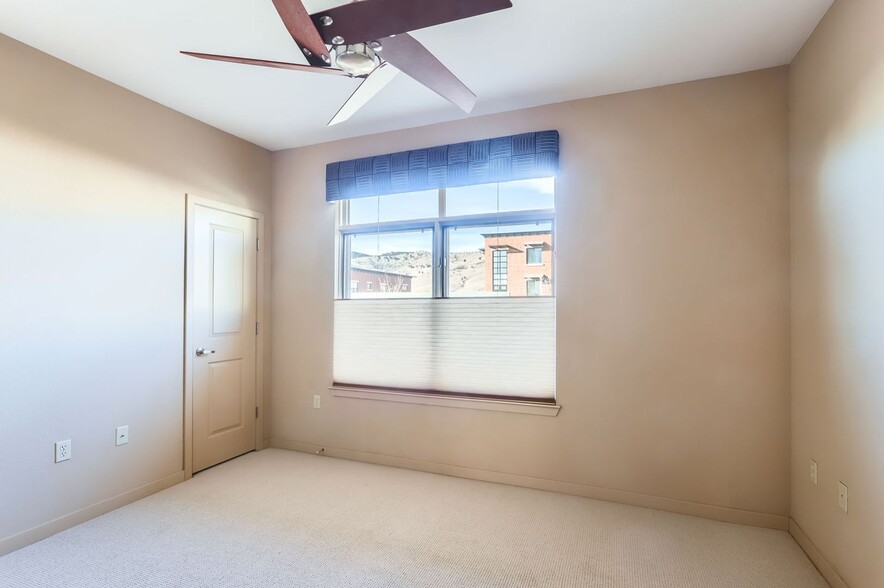 Building Photo - 4585 13th St