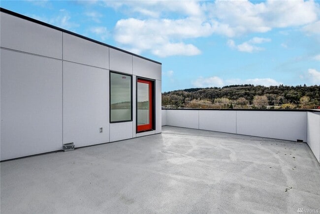 Building Photo - PMFRE-R531