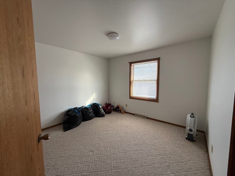 Building Photo - 211 Cherrywood Ln