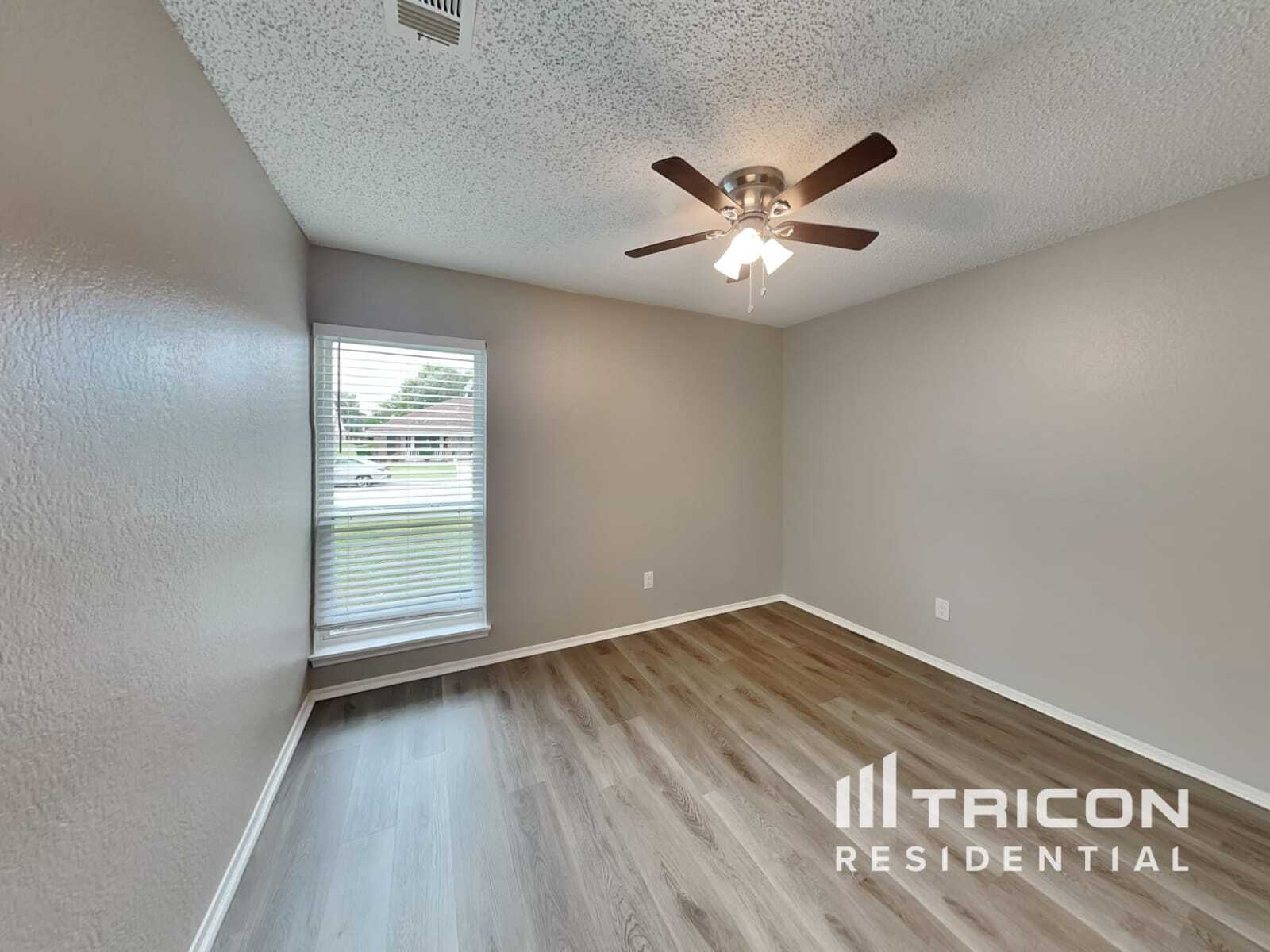Building Photo - 1040 Twin Falls Dr