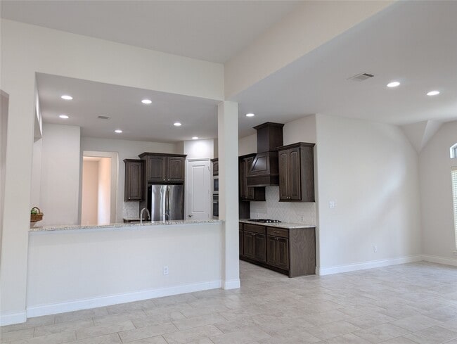 Building Photo - 10323 Granite Ct