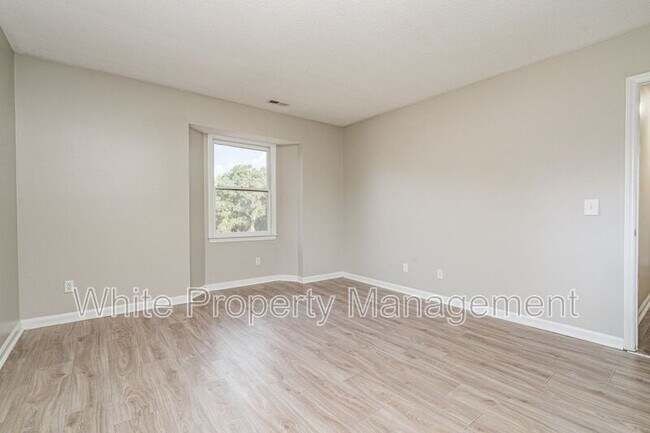 Building Photo - 6165 Meadow Rose Ln