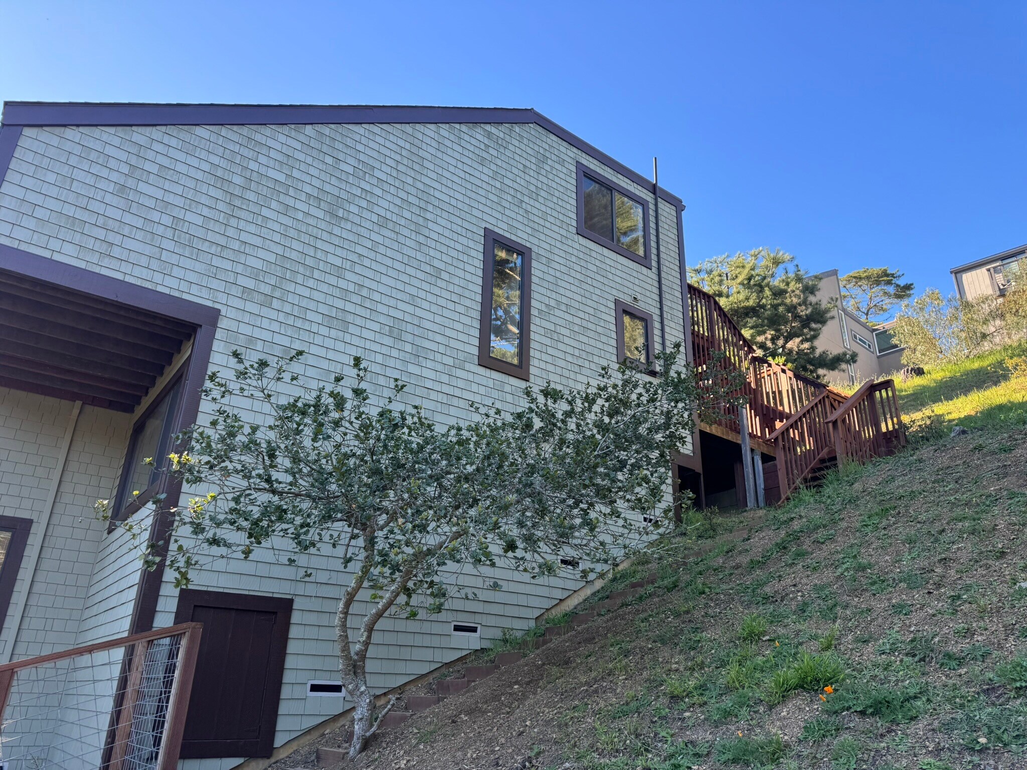 Right side - 371 Carrera Dr