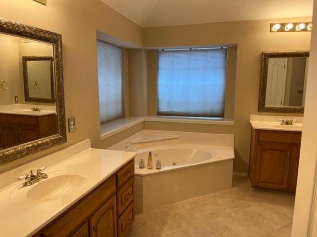 Building Photo - 3528 Ashington Ct