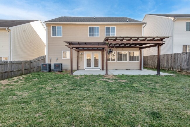 Building Photo - 3615 Marksbury Dr