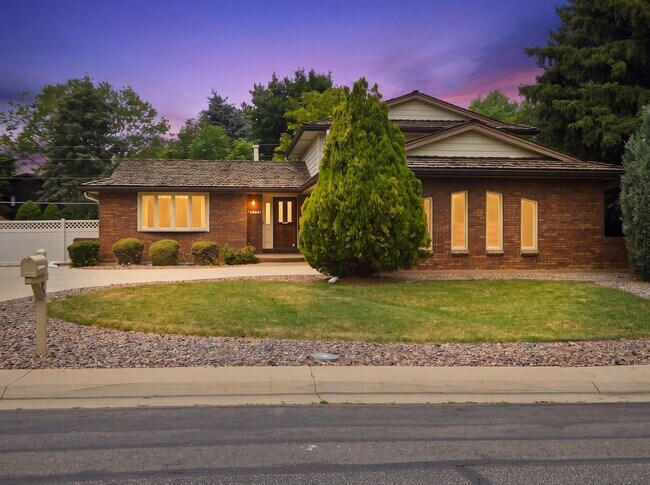 Building Photo - 7573 Lee Dr