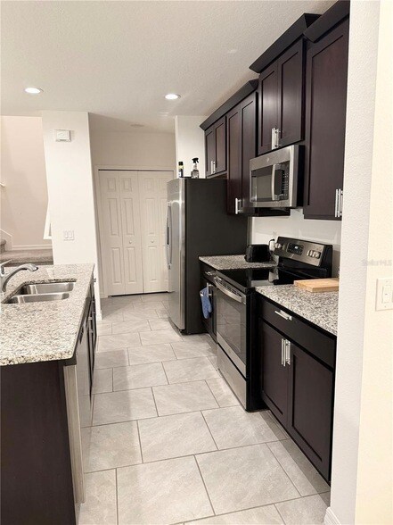 Building Photo - 1179 Woody Cypress Dr