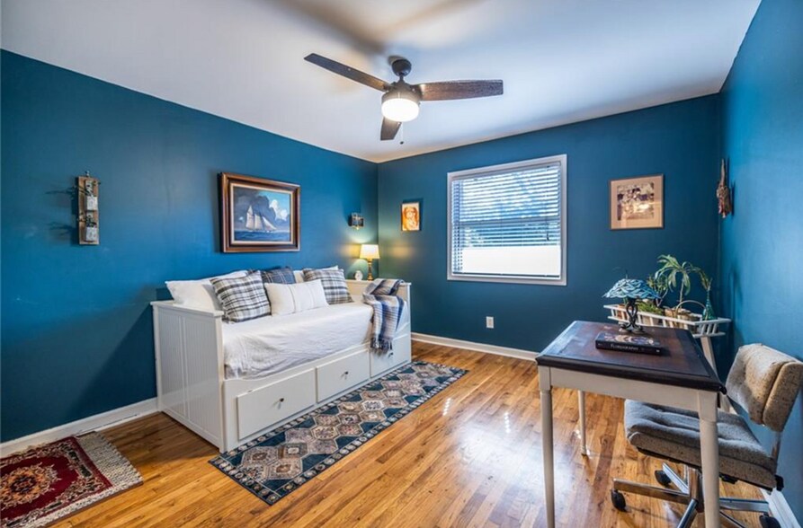 Building Photo - 520 Park Ave SE