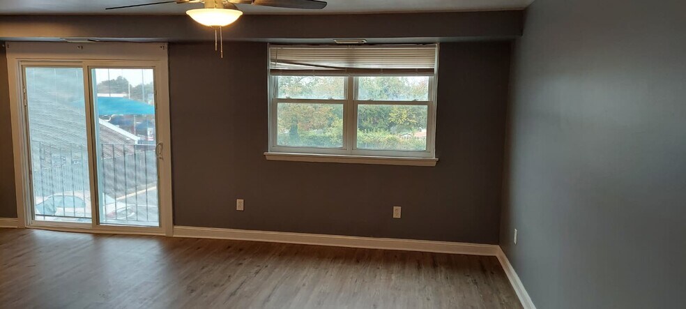 Building Photo - 3415 5th St SE