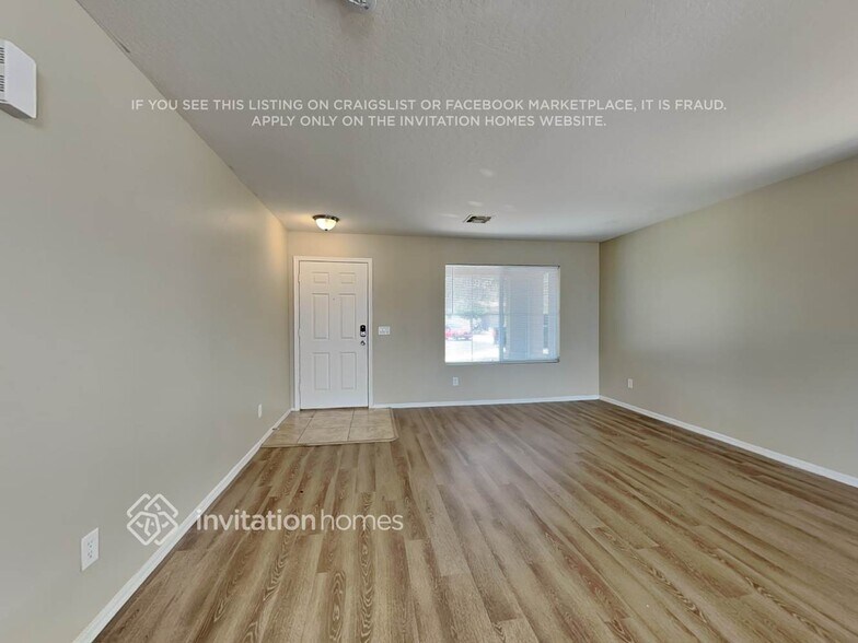 Building Photo - 1331 S 219th Ln