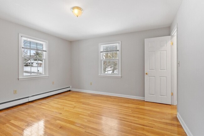 Building Photo - 20 Lovell St