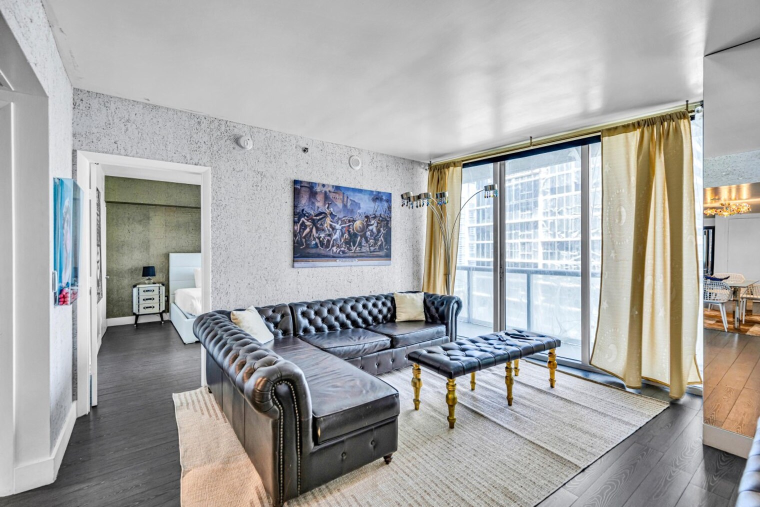 Building Photo - 485 Brickell Ave