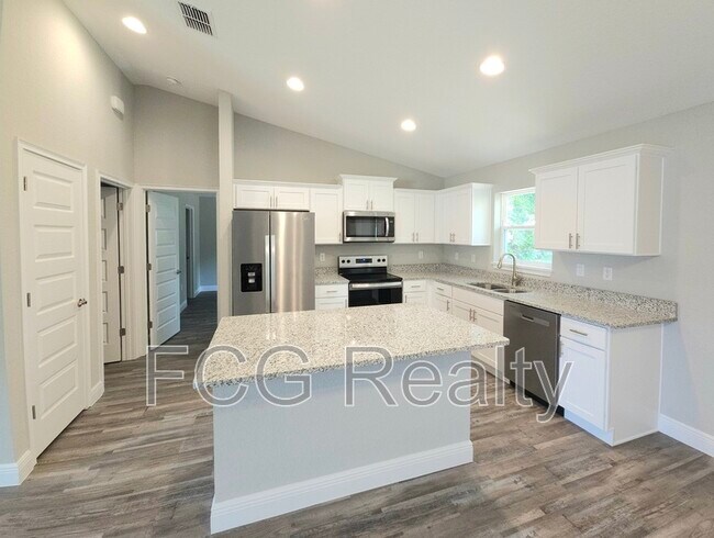 Building Photo - 51 Pecan Run Dr