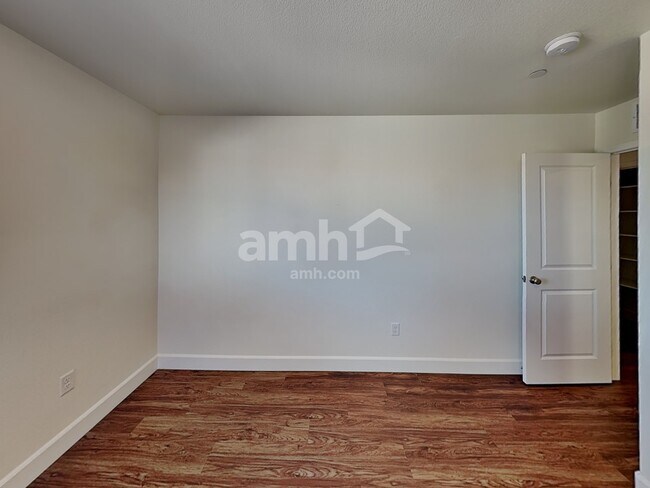 Building Photo - 326 Timber Kate Pl