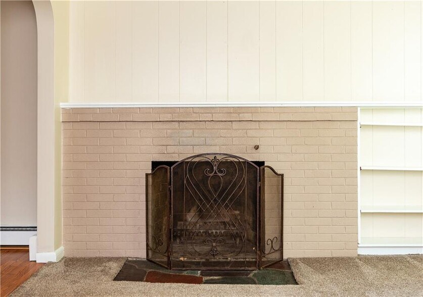 Building Photo - 135 S Pierce Rd