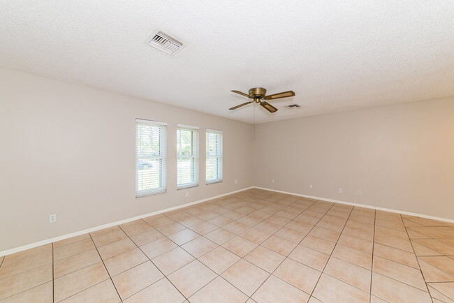 Building Photo - 3265 Lalani Blvd