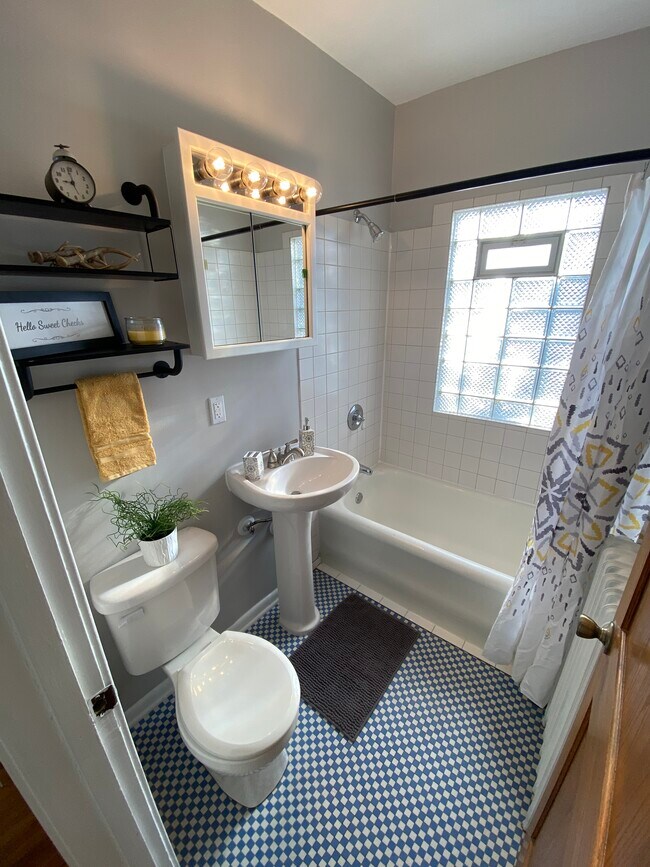 Bathroom - 4247 Cedar Ave S