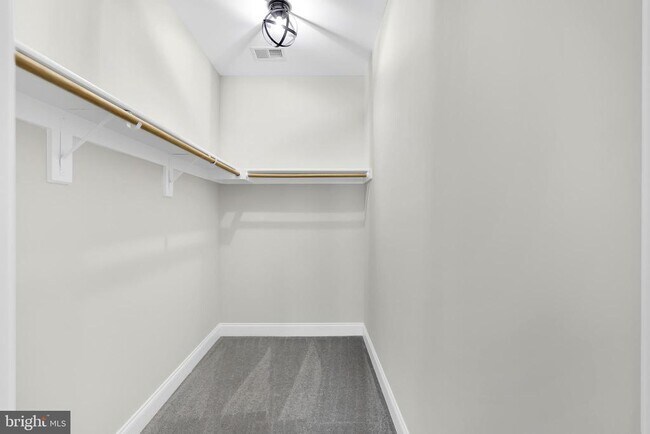 Building Photo - 9769 Northern Lakes Ln
