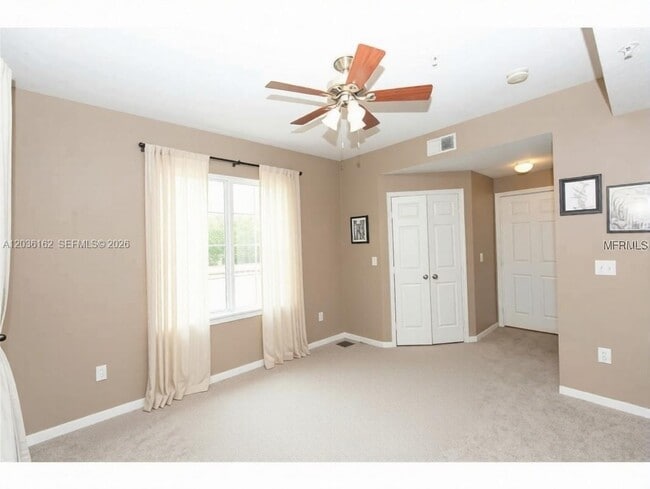 Building Photo - 501 Knights Run Ave