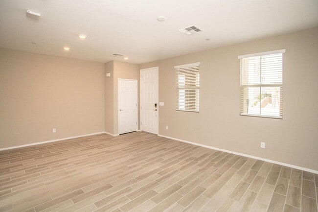 Building Photo - COMING SOON!! GorgeousTownhome in Summerlin