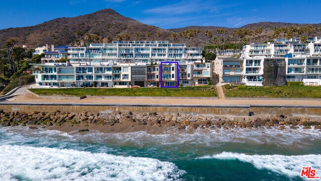 Building Photo - 11856 S Beach Club Way