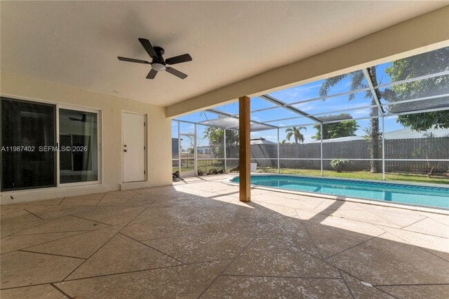 Building Photo - 6924 NW 8th Ct