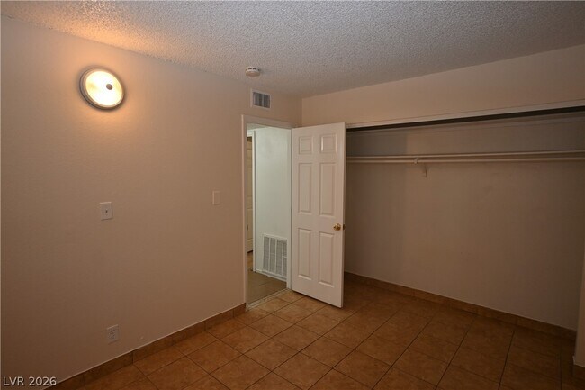 Building Photo - 2301 Stewart Ave