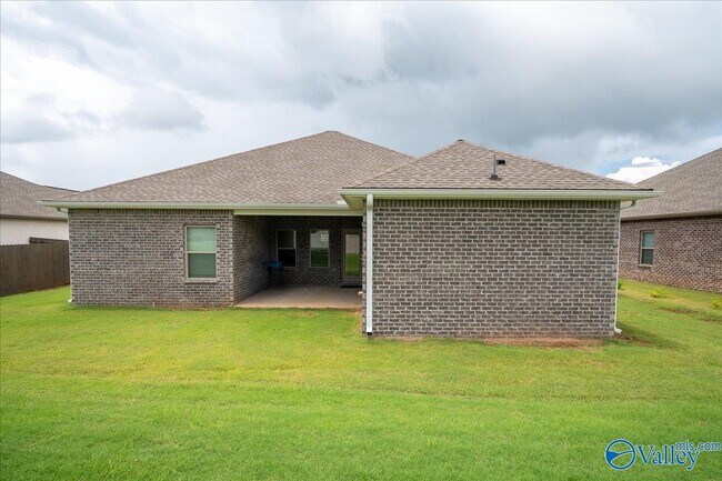 Building Photo - 14872 Demarie Ln