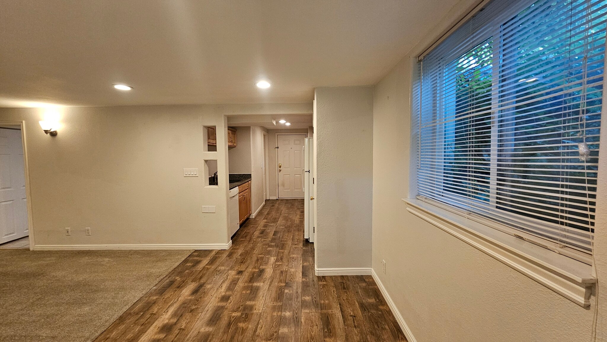 Building Photo - 512 E 5900 S