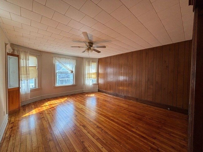 Building Photo - 916 Brayton Park Pl