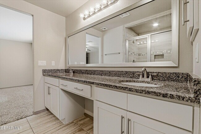 Building Photo - 14937 Tierra Isaiah Ave