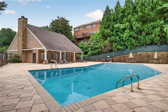 Building Photo - 3140 7 Pines Ct