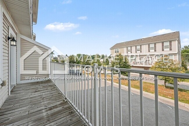 Building Photo - 4596 Bradley Cir