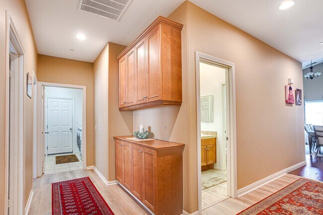 Building Photo - Beautiful Single Story House - most desire...