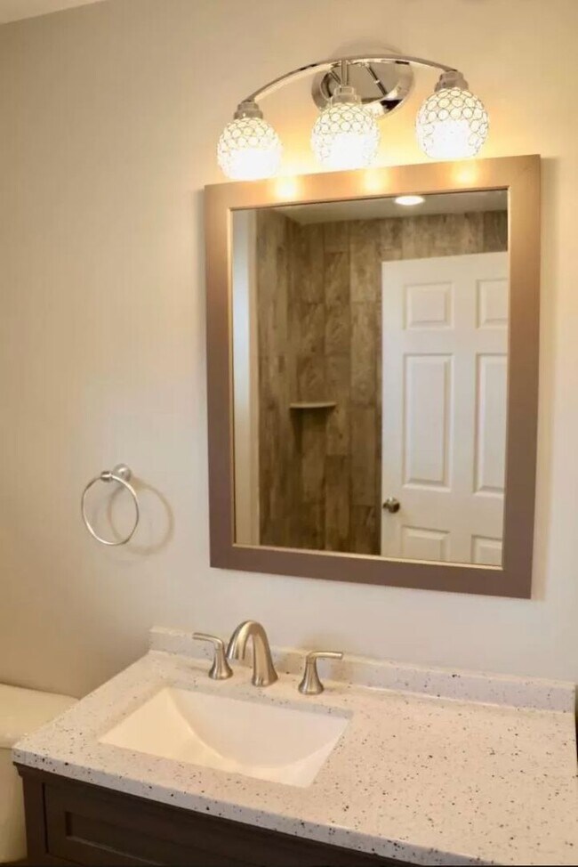 Building Photo - 28 Morgan Ave