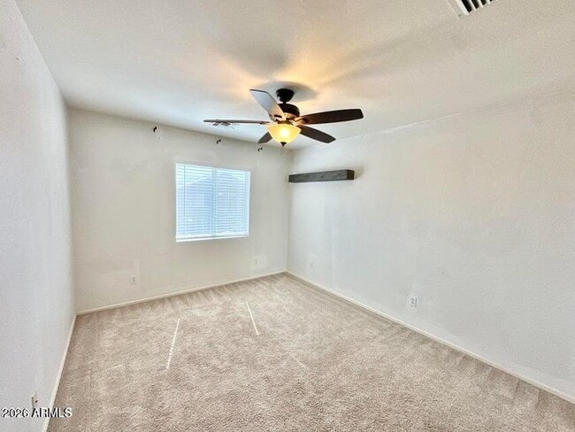 Building Photo - 11569 W Cinnabar Ave